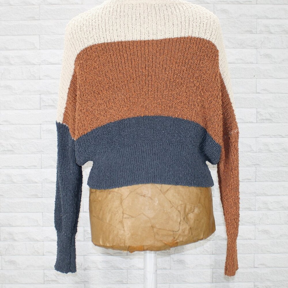 Colorblock Cropped Knit Sweater - Cream, Blue & Brown - Picture 4 of 15